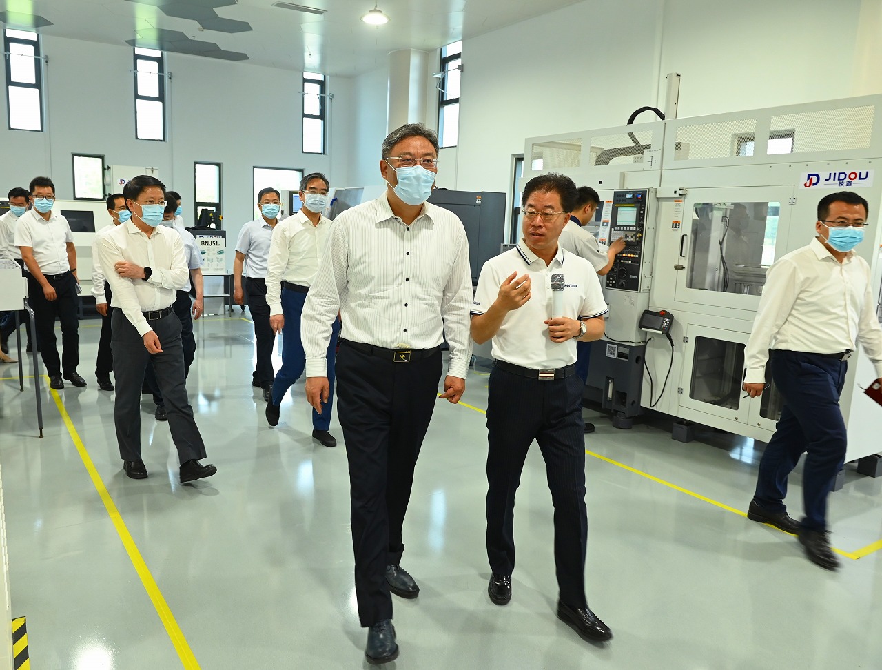 商務部黨組書記、部長王文濤視察西鐵城新景高端裝備智能制造產業園